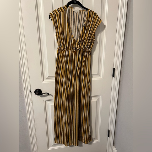 Olive & Oak Dresses & Skirts - #576. Olive &Oak Striped Maxi Dress. Size Small.